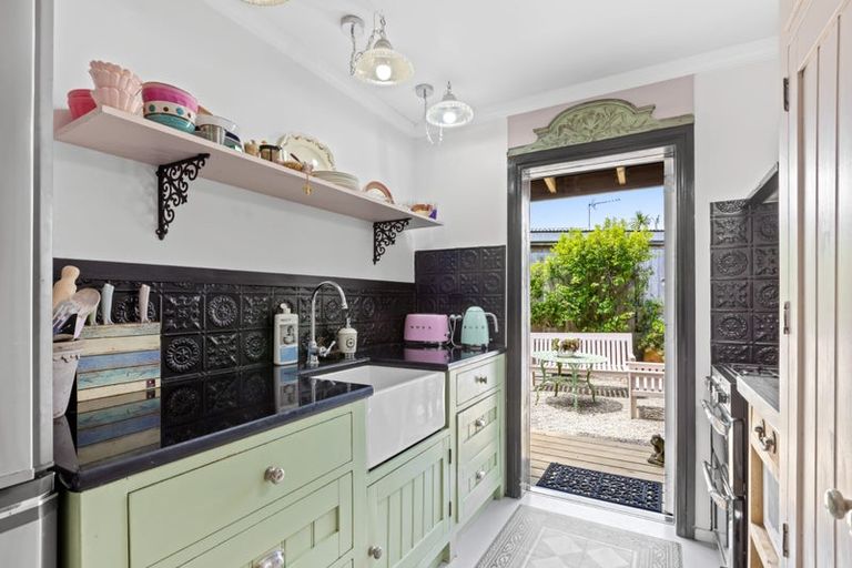 Photo of property in 33a Rambler Crescent, Beach Haven, Auckland, 0626