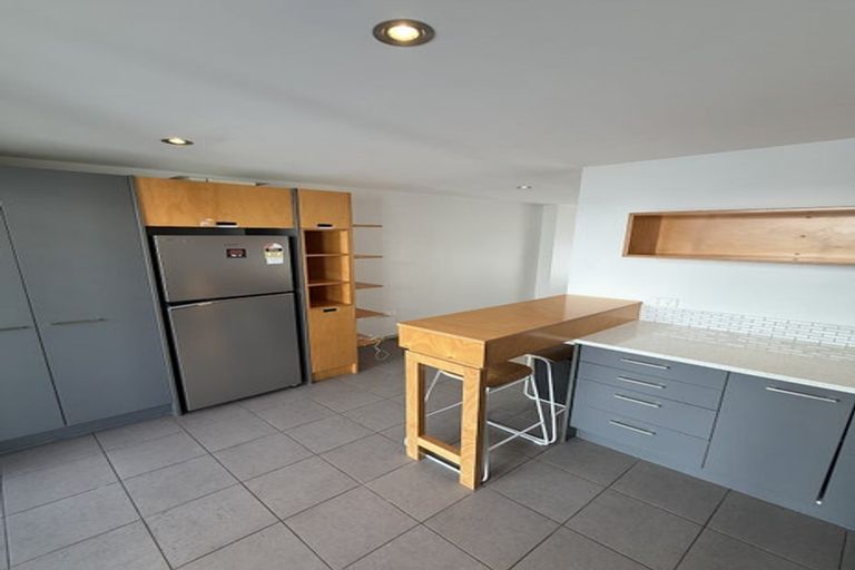 Photo of property in 3/464 Adelaide Road, Berhampore, Wellington, 6023