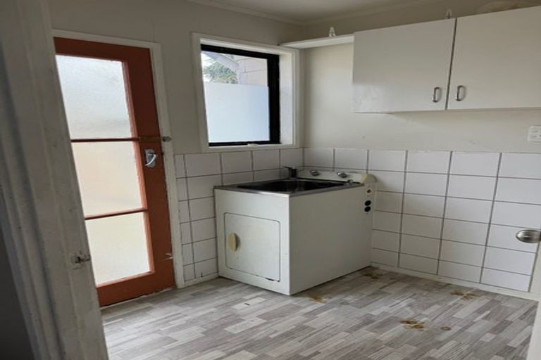 Photo of property in 23 Armada Drive, Ranui, Auckland, 0612