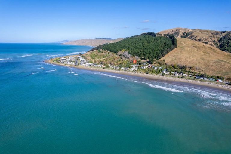 Photo of property in 30a Akitio Esplanade, Akitio, Pongaroa, 4991