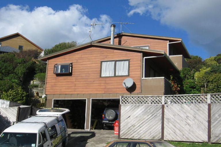 Photo of property in 14 Makatote Grove, Churton Park, Wellington, 6037