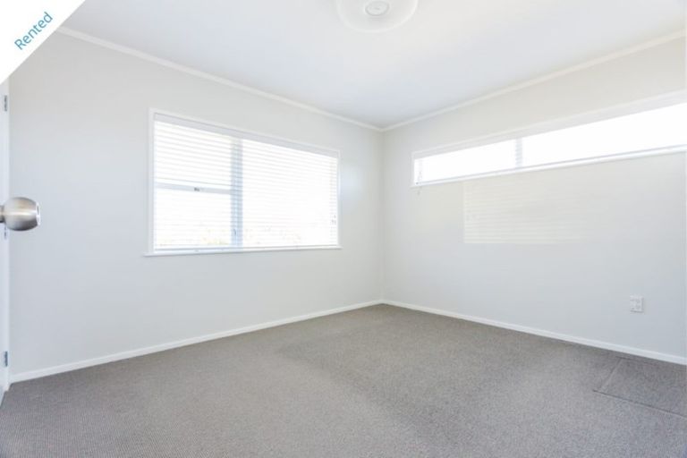 Photo of property in 46 Woodstock Road, Forrest Hill, Auckland, 0620