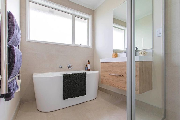 Photo of property in 28 Kaipo Heights Drive, Onewhero, 2697