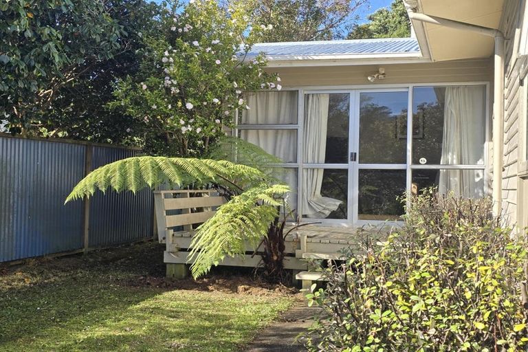 Photo of property in 26 Silverbirch Grove, Churton Park, Wellington, 6037