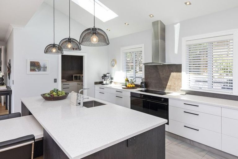 Photo of property in 6 Rushden Rise, Westmorland, Christchurch, 8025