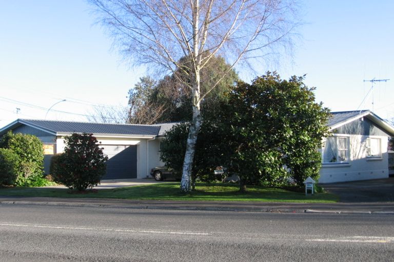 Photo of property in 37 Braid Road, St Andrews, Hamilton, 3200