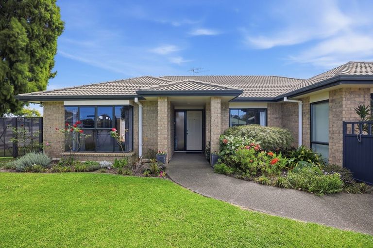 Photo of property in 1 Pembroke Drive, Bethlehem, Tauranga, 3110