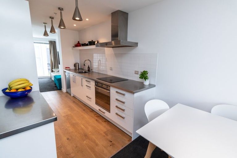 Photo of property in Portal Apartments, 5d/42 Cable Street, Te Aro, Wellington, 6011