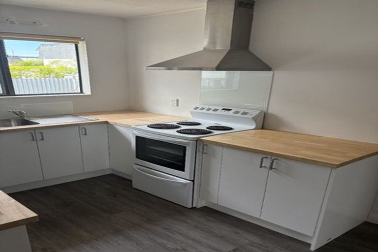 Photo of property in 2/500 Avenue Road West, Hastings, 4122