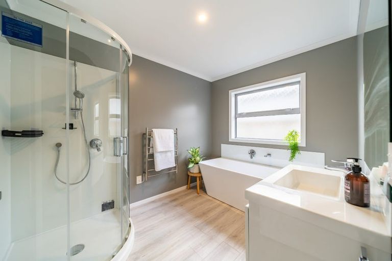 Photo of property in 62 Ruahine Street, Trentham, Upper Hutt, 5018