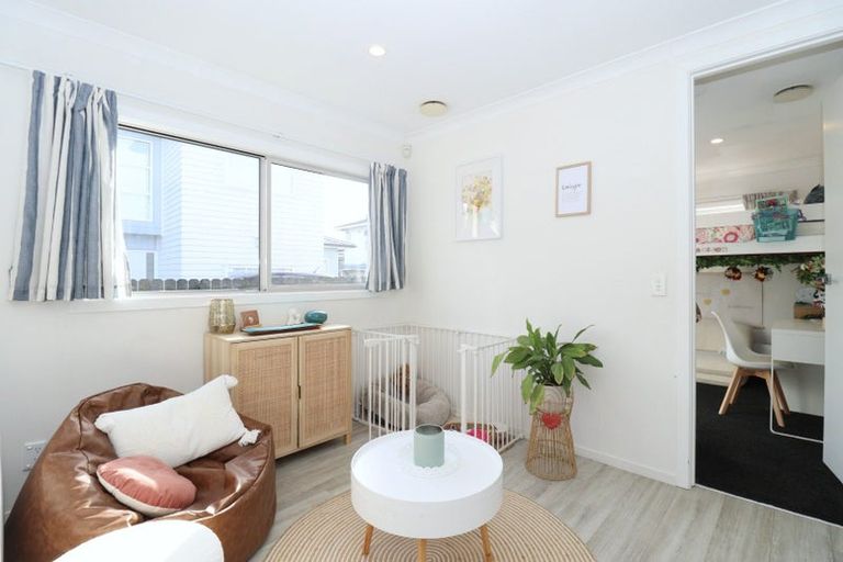 Photo of property in 39 Reelick Avenue, Pakuranga Heights, Auckland, 2010