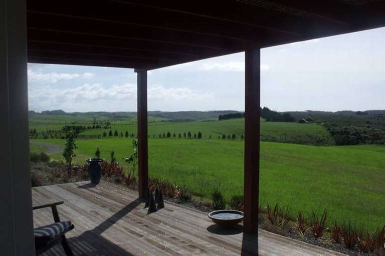 Photo of property in 142 Te Kowhai Point Road, Kerikeri, 0294