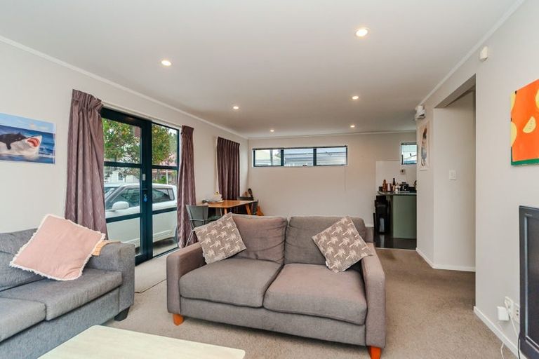 Photo of property in 24 Picton Avenue, Newtown, Wellington, 6021