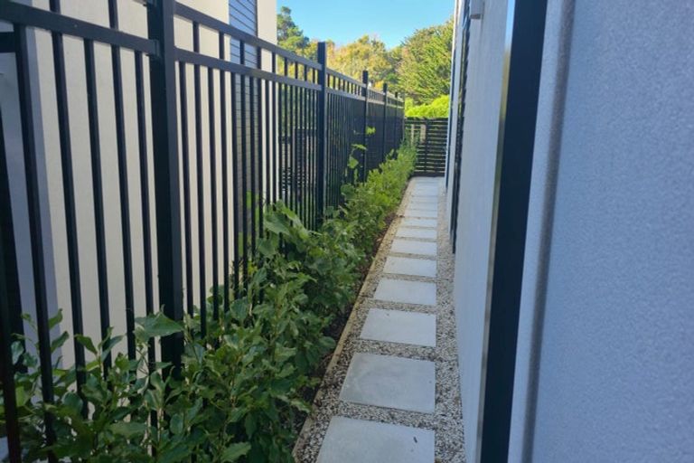 Photo of property in 52 Martingale Drive, Whitby, Porirua, 5024