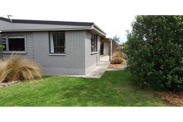 Photo of property in 35 John Street, Otatara, Invercargill, 9879