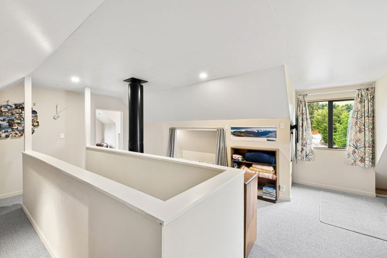 Photo of property in 2 Porter Place, Castle Hill, Springfield, 7580