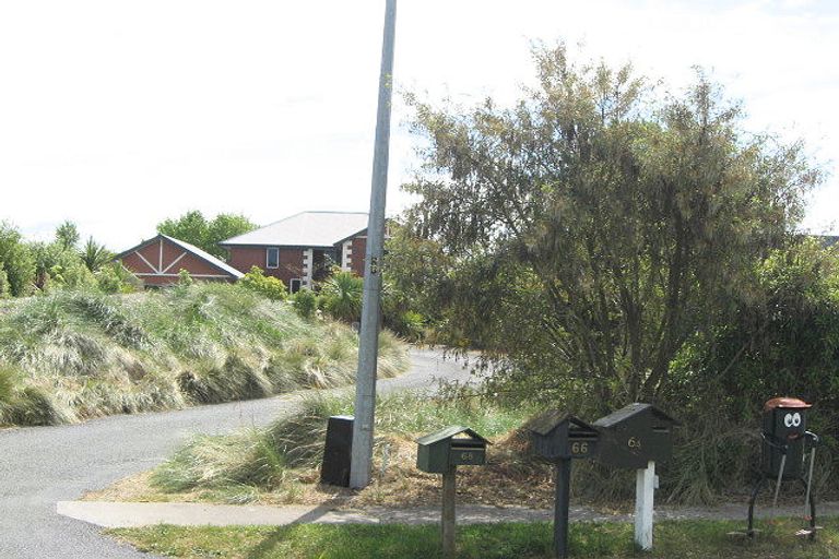 Photo of property in 68 Queens Avenue, Waikuku Beach, 7402