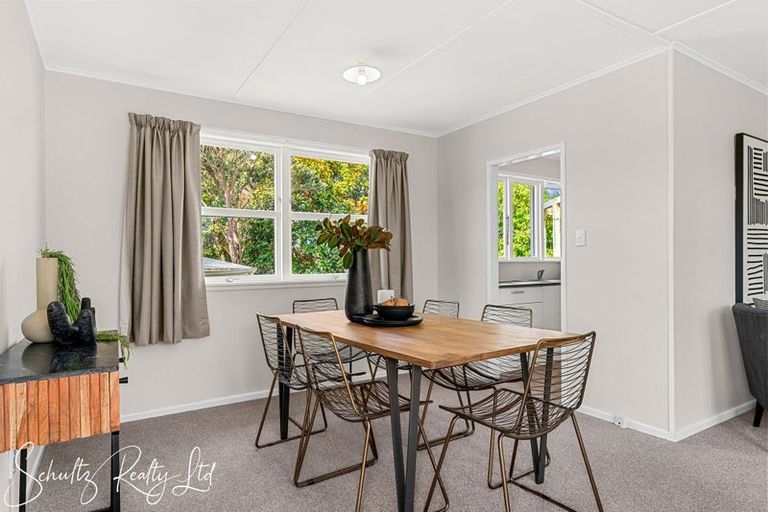 Photo of property in 15 Doctors Hill Road, Maungaturoto, 0520
