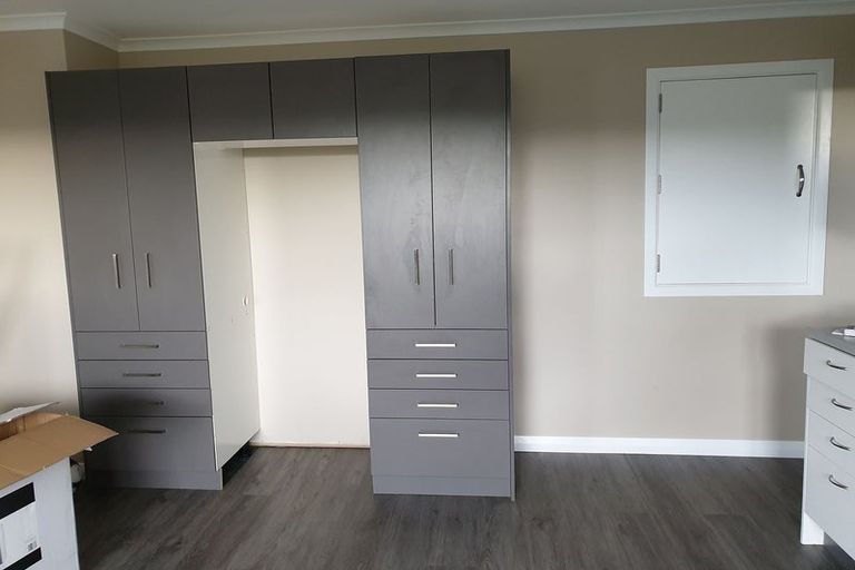 Photo of property in 111 Ruskin Road, Newlands, Wellington, 6037