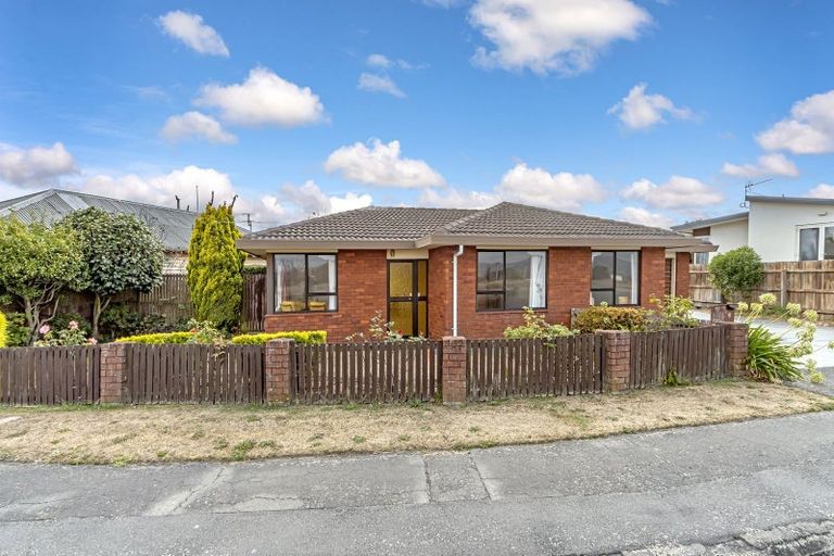 Photo of property in 1/21 Owles Terrace, New Brighton, Christchurch, 8061