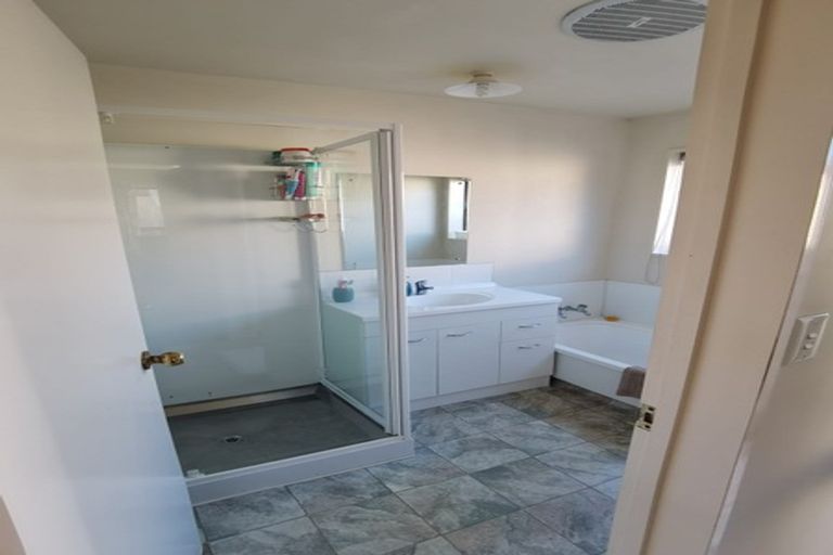 Photo of property in 2/17 Dallas Street, Riccarton, Christchurch, 8041