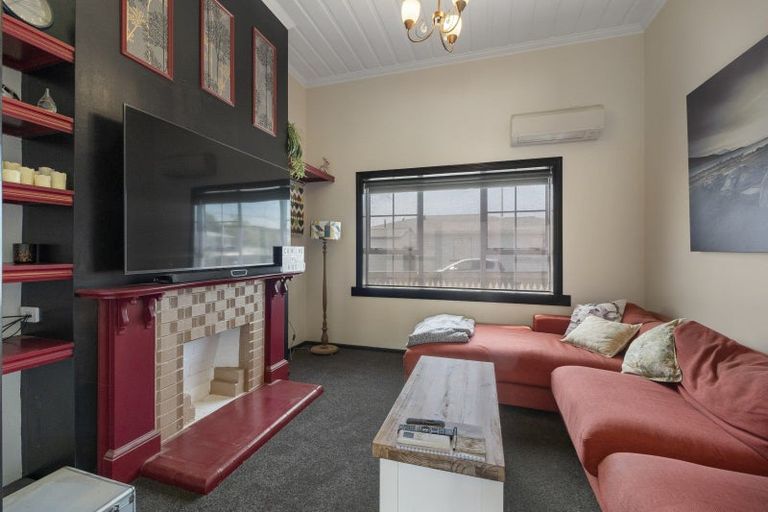 Photo of property in 162 Tukapa Street, Westown, New Plymouth, 4310