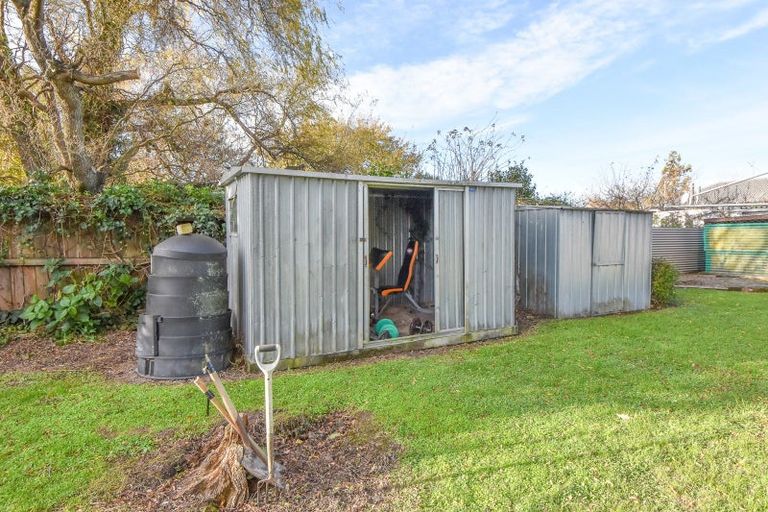 Photo of property in 243 High Street North, Carterton, 5713