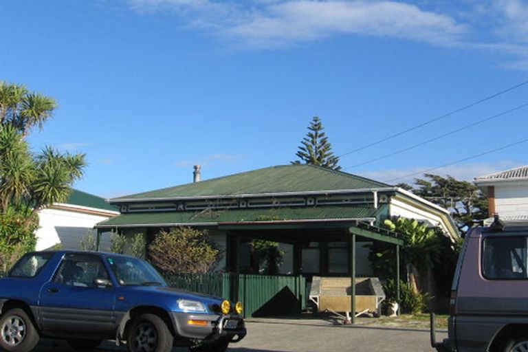 Photo of property in 12 Manchester Street, Petone, Lower Hutt, 5012