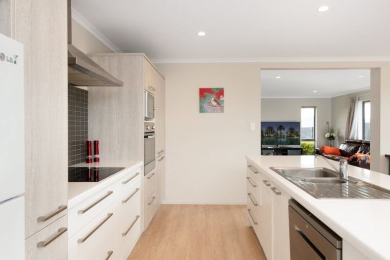 Photo of property in 43 Benmore Crescent, Pyes Pa, Tauranga, 3112