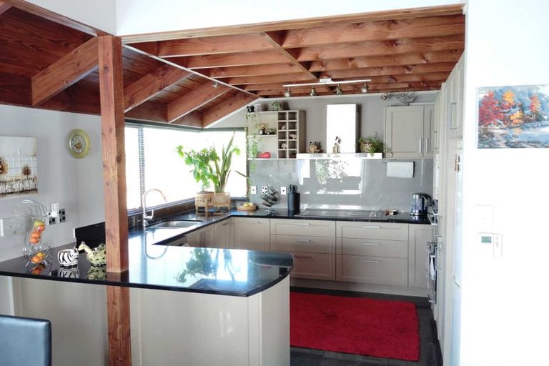 Photo of property in 1/11 Cambric Place, Botany Downs, Auckland, 2010