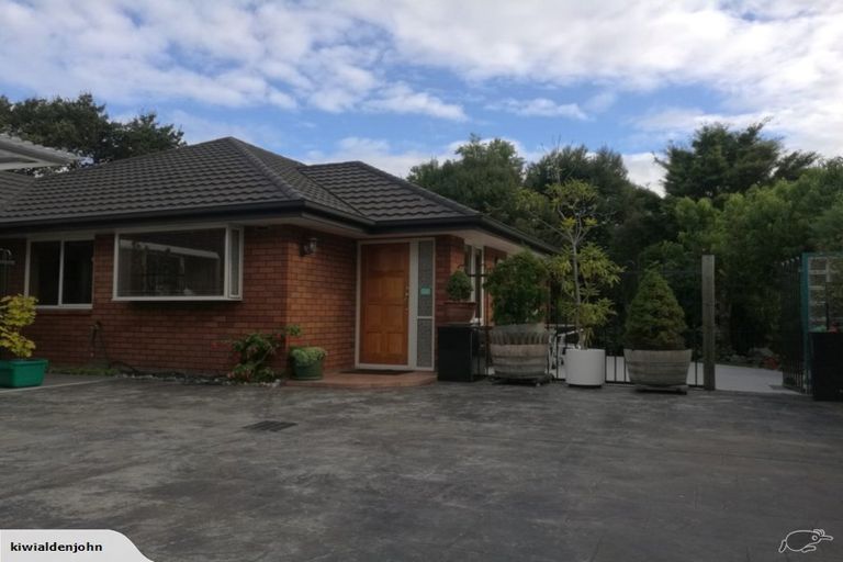 Photo of property in 71a Harris Crescent, Papanui, Christchurch, 8053