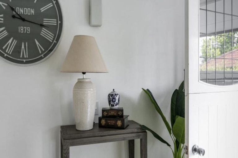 Photo of property in 11 Shortland Place, Havelock North, 4130