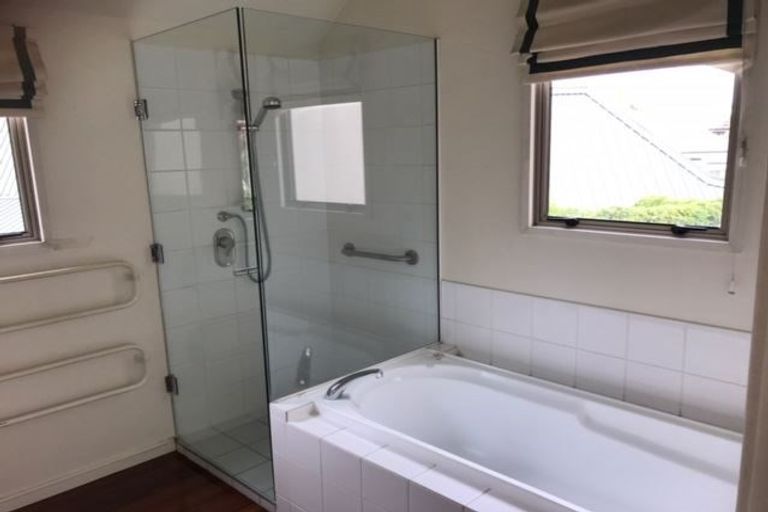 Photo of property in 2/37 Poynder Avenue, Merivale, Christchurch, 8014