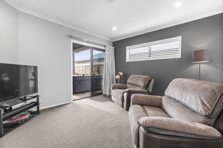 Photo of property in 130 Coast Boulevard, Papamoa Beach, Papamoa, 3118