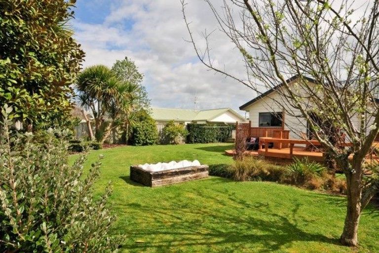 Photo of property in 10 Plymouth Place, Fairview Downs, Hamilton, 3214