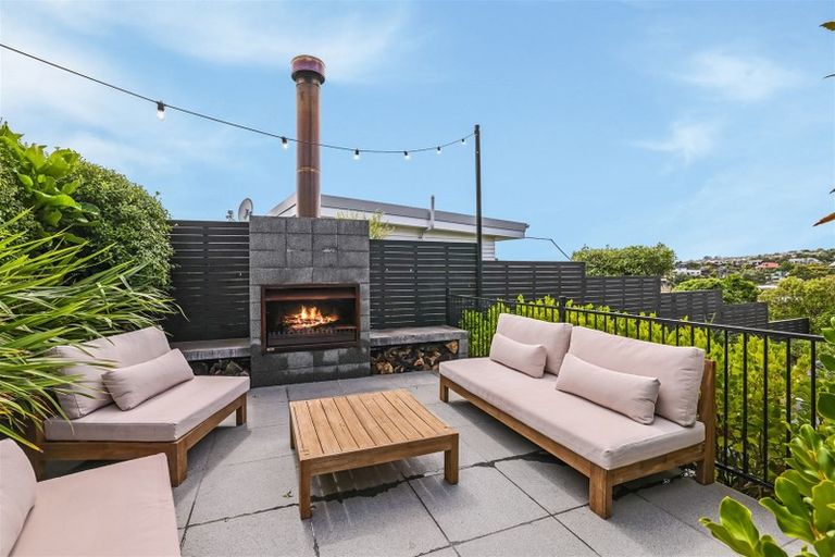 Photo of property in 110 Mount Pleasant Road, Mount Pleasant, Christchurch, 8081