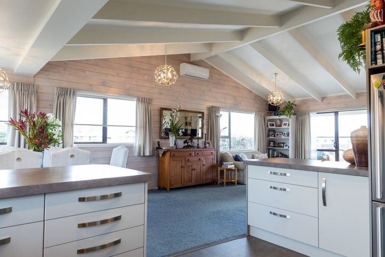 Photo of property in 2 Banks Street, Cooks Beach, Whitianga, 3591