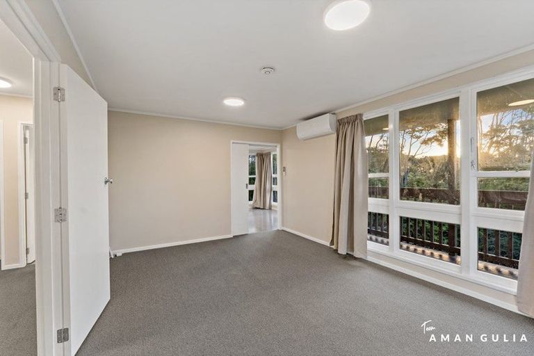 Photo of property in 18 Grandison Crescent, New Lynn, Auckland, 0600