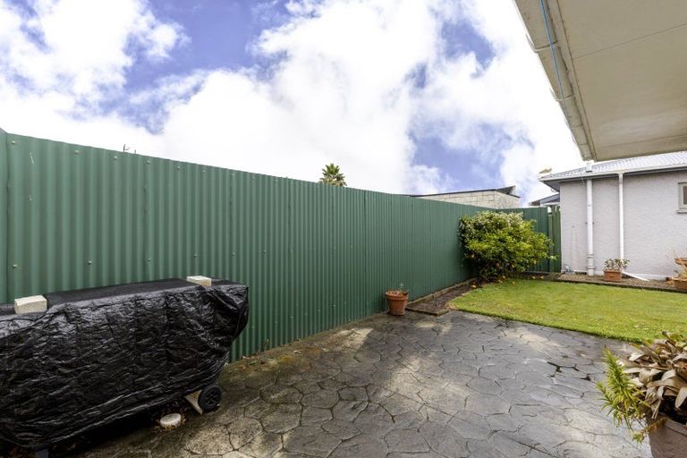 Photo of property in 2 Vogel Street, Fitzroy, New Plymouth, 4312