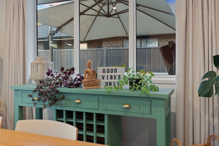 Photo of property in 2 Glenvale Place, Pyes Pa, Tauranga, 3112