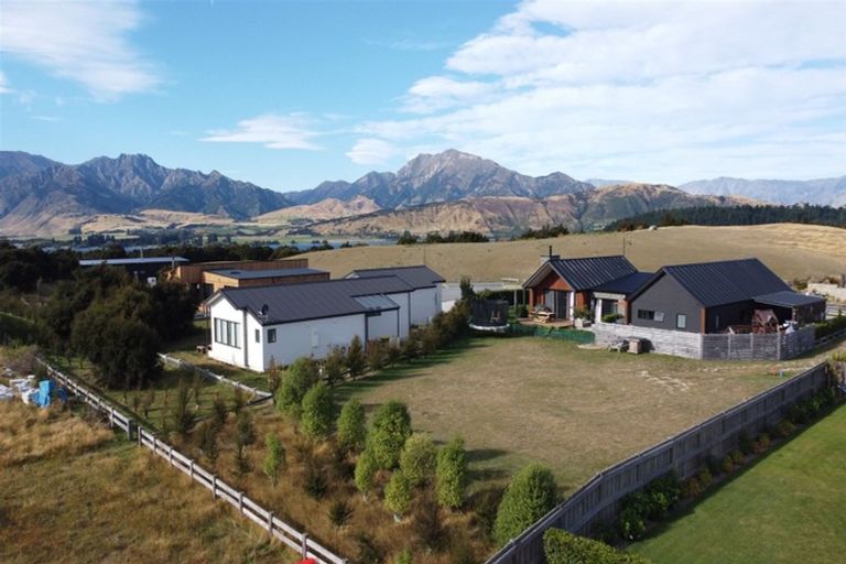 Photo of property in 3 Bull Ridge, Wanaka, 9305