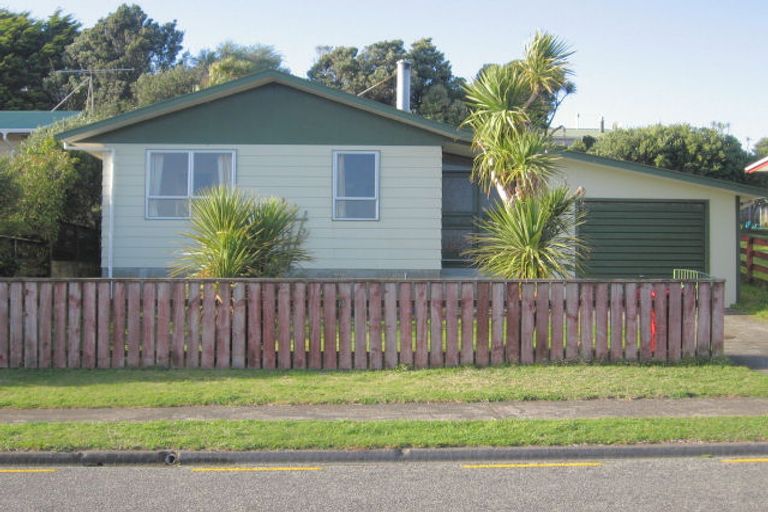 Photo of property in 18 Rothwell Street, Titahi Bay, Porirua, 5022