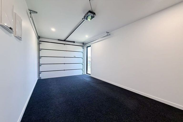 Photo of property in 13a King Richard Place, Browns Bay, Auckland, 0630
