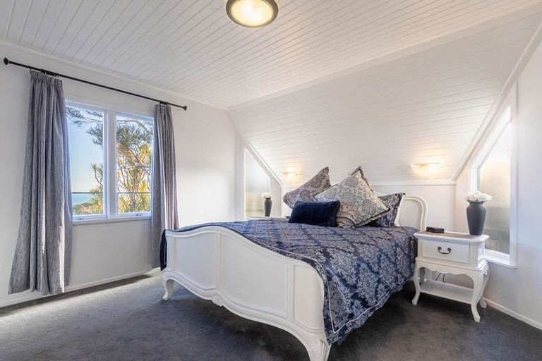 Photo of property in 29 The Track, Plimmerton, Porirua, 5026