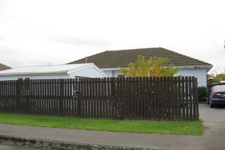 Photo of property in 9a Wilmot Street, Northcote, Christchurch, 8052