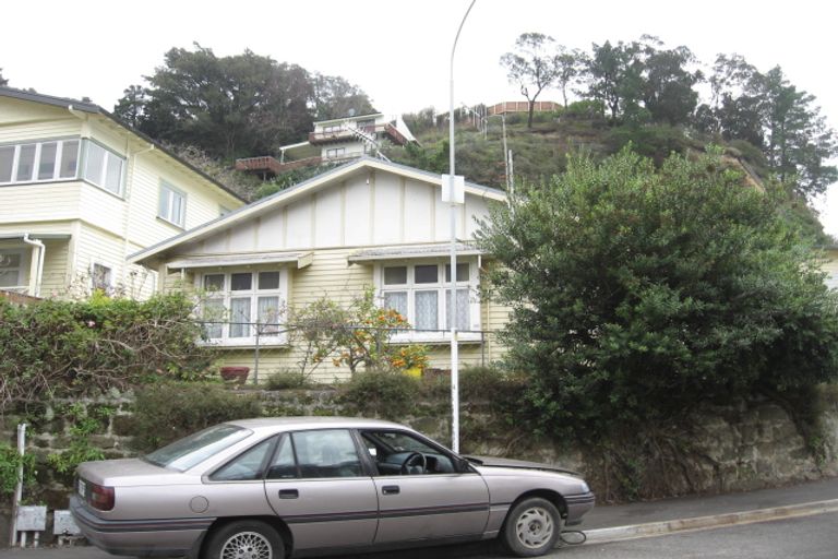 Photo of property in 28 Faraday Street, Hospital Hill, Napier, 4110