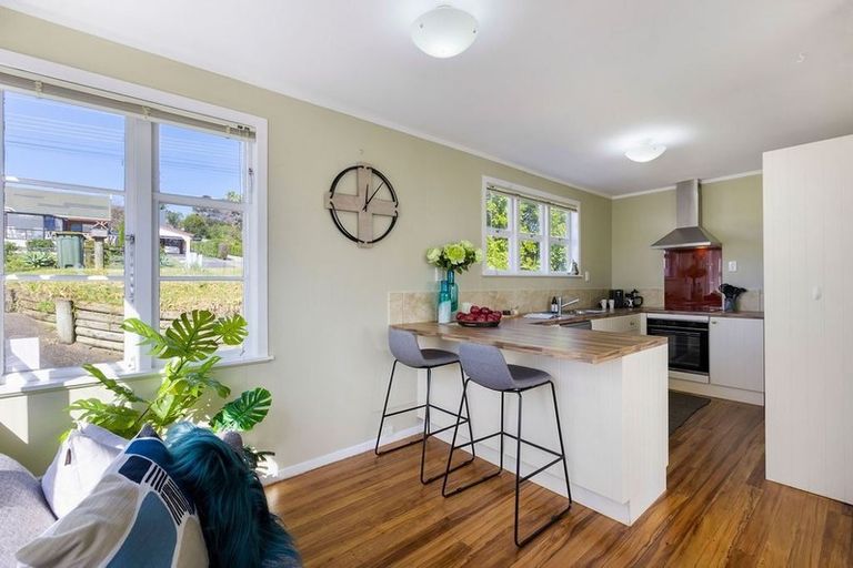 Photo of property in 52 Brightside Road, Stanmore Bay, Whangaparaoa, 0932