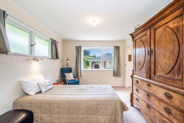 Photo of property in 22 Hohiria Street, Waikanae Beach, Waikanae, 5036