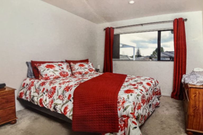 Photo of property in 14 Masters Place, Favona, Auckland, 2024