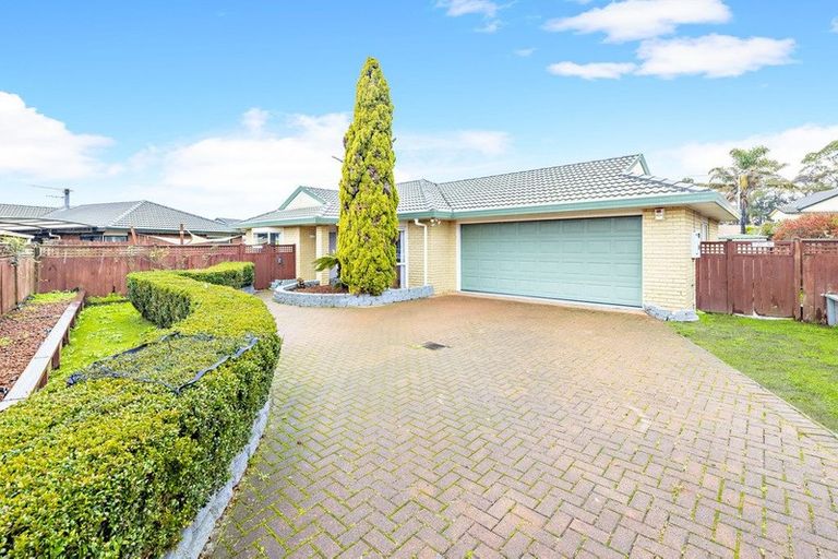 Photo of property in 30 Sheriff Place, Randwick Park, Auckland, 2105